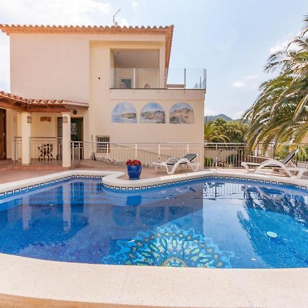 Modern Apartment In Roses With Swimming Pool Exterior foto